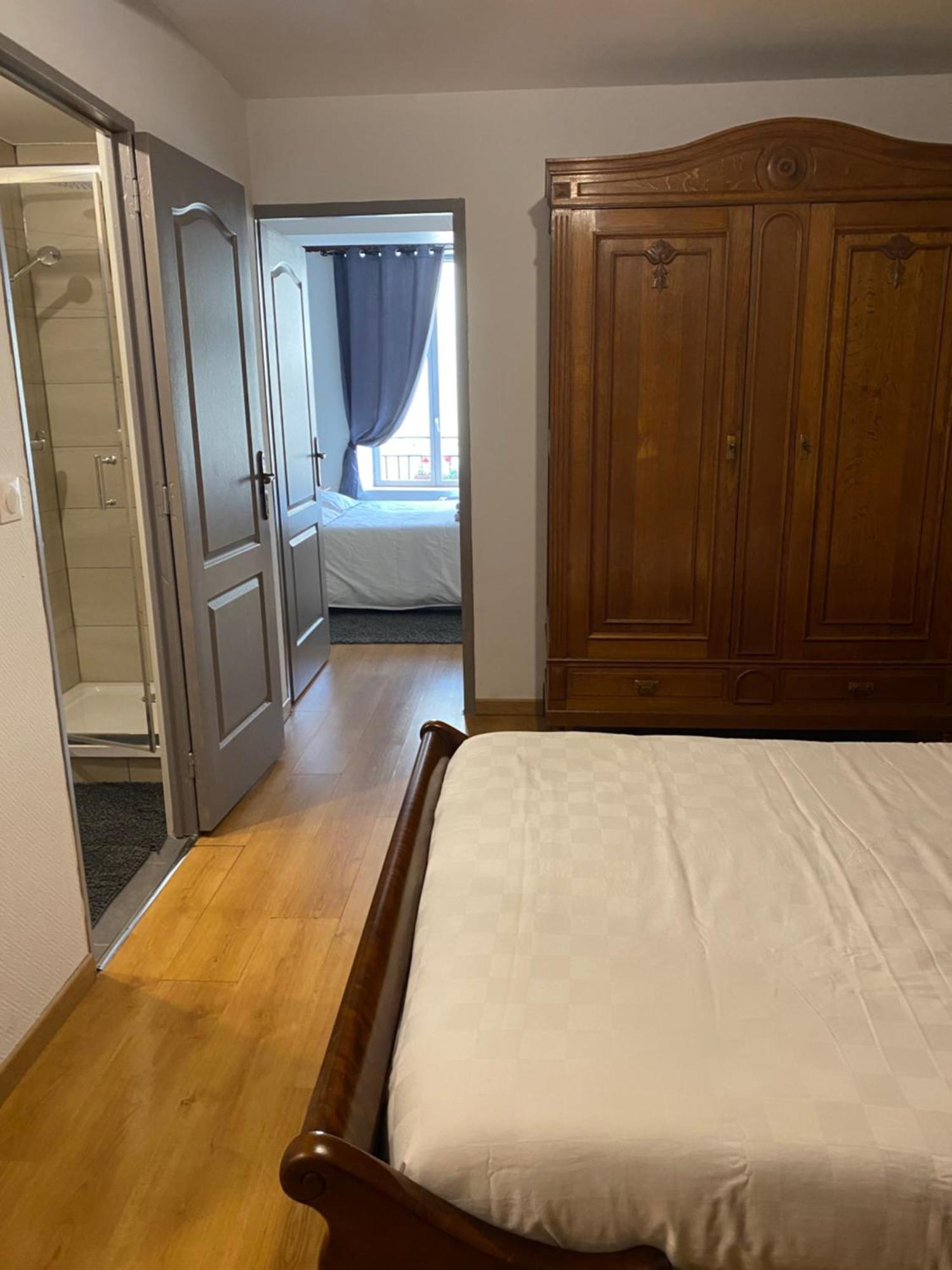 La Chambre D'Angele Sedan Εξωτερικό φωτογραφία