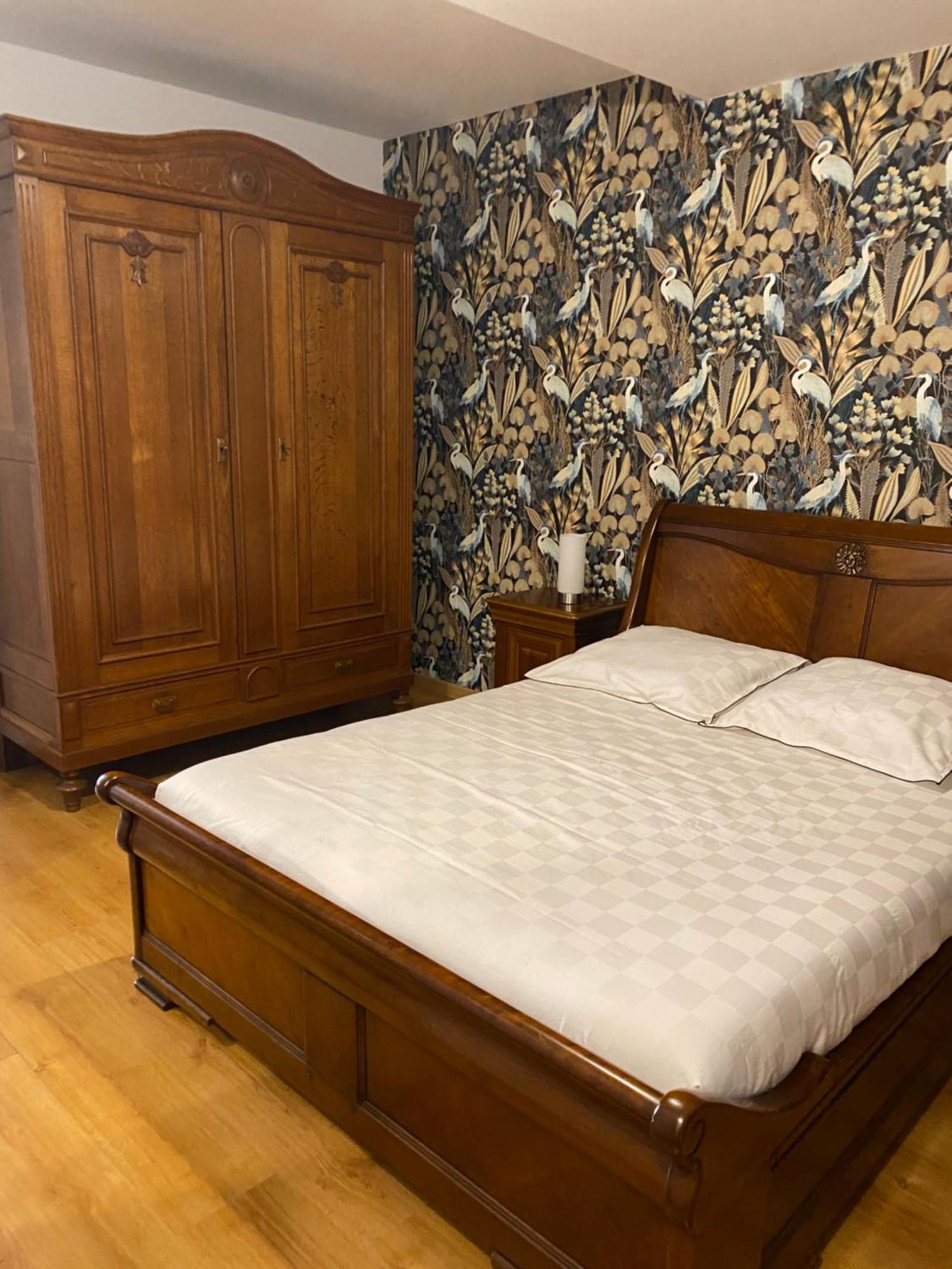 La Chambre D'Angele Sedan Εξωτερικό φωτογραφία